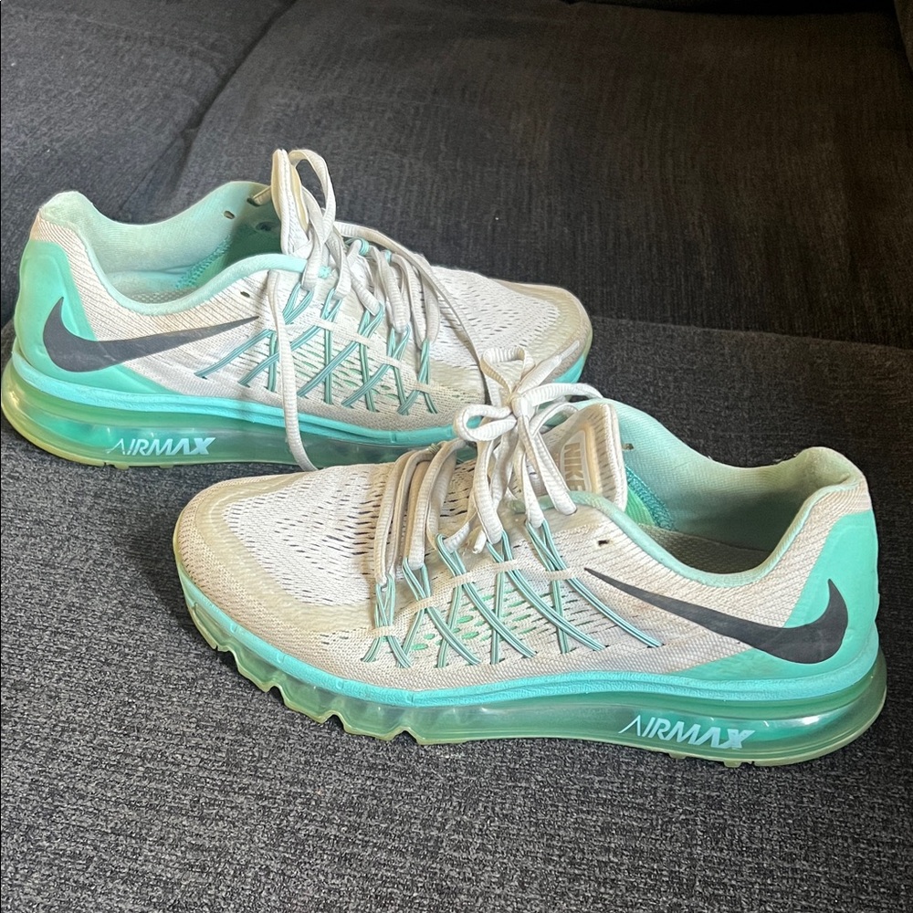 Nike Air Max Women's Shoes - White and Teal